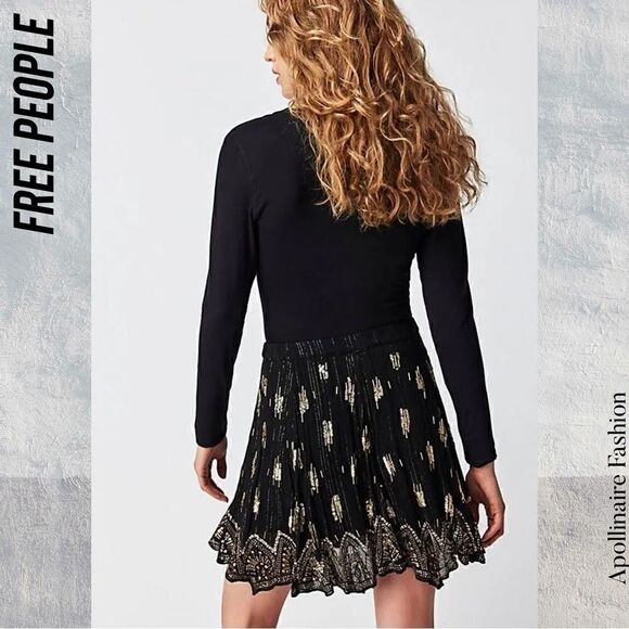 FREE PEOPLE SHINE FOR YOU MINI SKIRT BLACK AND GOLD EMBELLISHMENT NWT - Picture 4 of 11